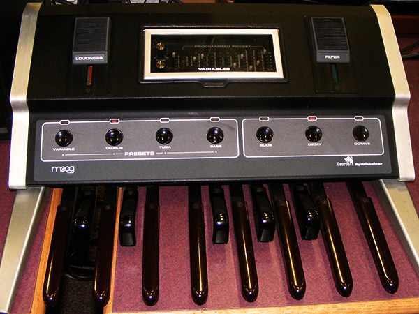 legendary bass synthesizer by Moog Music